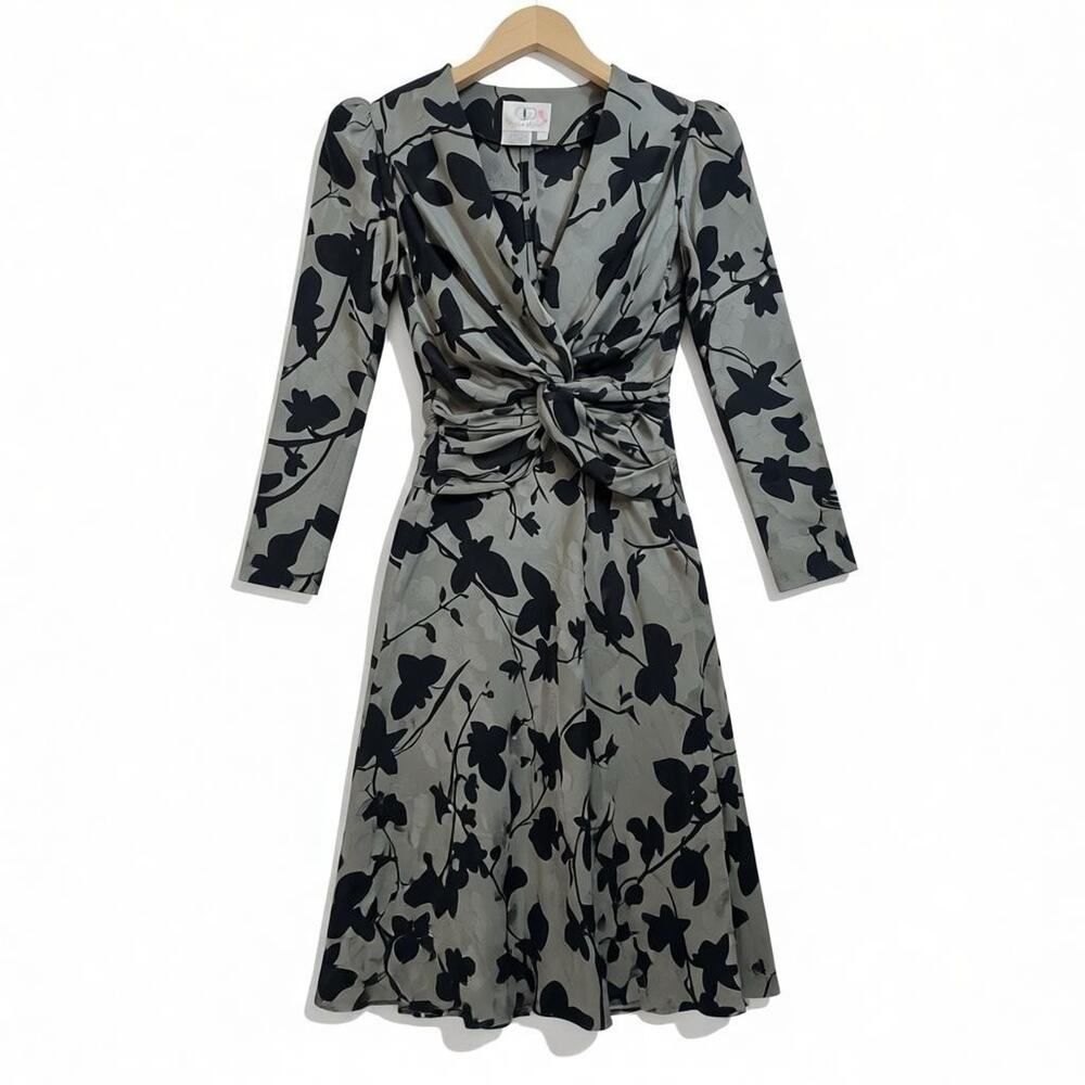 Flora Kung 100% Silk Floral Print Two Piece Skirt Set Vintage Size 2 Gray Black